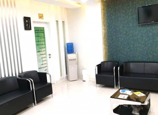 دکتر علیرضا عصاری