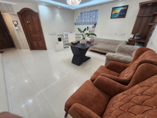 دکتر آناهیتا نادری