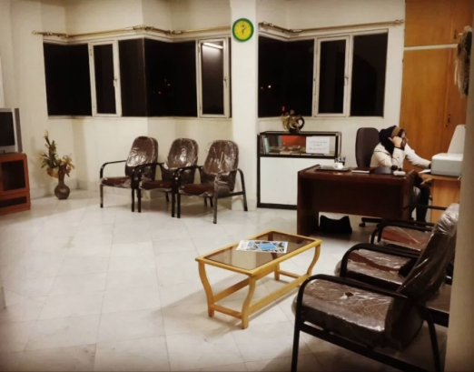 دکتر غلام نبی اکاتی مرکز مشاوره هم اندیش در زاهدان