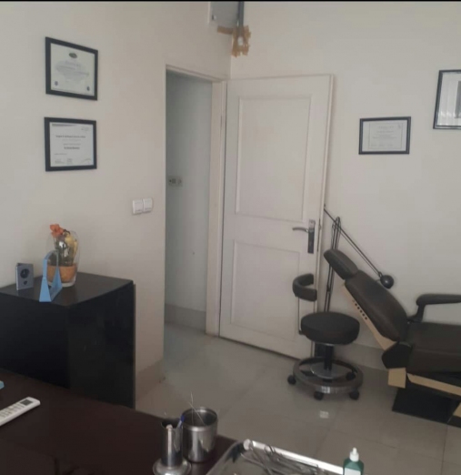 دکتر بهزاد معظمی انیسی