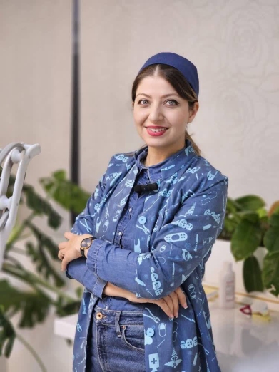 دکتر روشنک قائمی جراح دندانپزشک در تهران