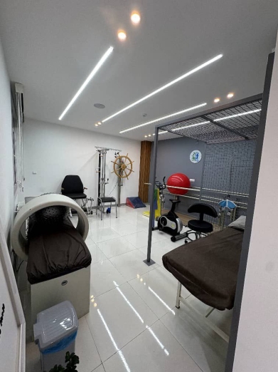 کلینیک فیزیوتراپی دکتر مهدی نعمت اللهی در شیراز