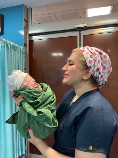 دکتر سعیده هاشمی