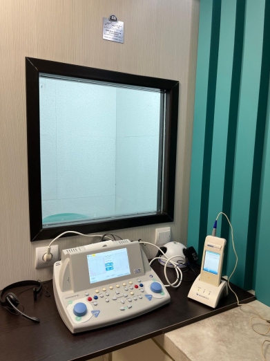 کلینیک توانبخشی میلاد-ادیولوژیست لعیا اکبرزاده