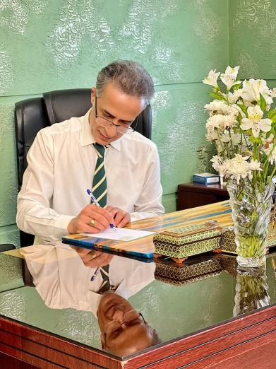 دکتر سیدمهدی حسینی