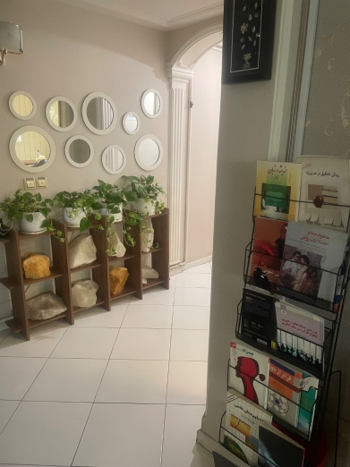 دکتر المیرا بیک پور