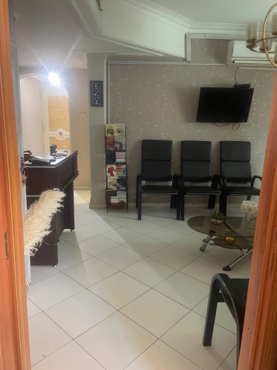 دکتر المیرا بیک پور