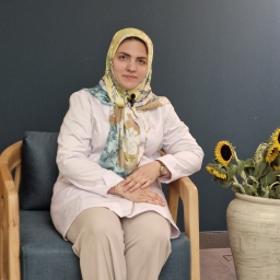 دکتر محدثه داوری 