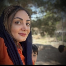 دکتر ویدا وثوق 