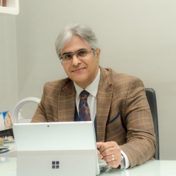 دکتر علیرضا صفریان 