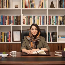 صبا عزیزروستا  صبا عزیزروستا