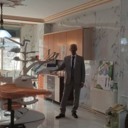 دکتر حسن قربانی مزرعه خلفی 